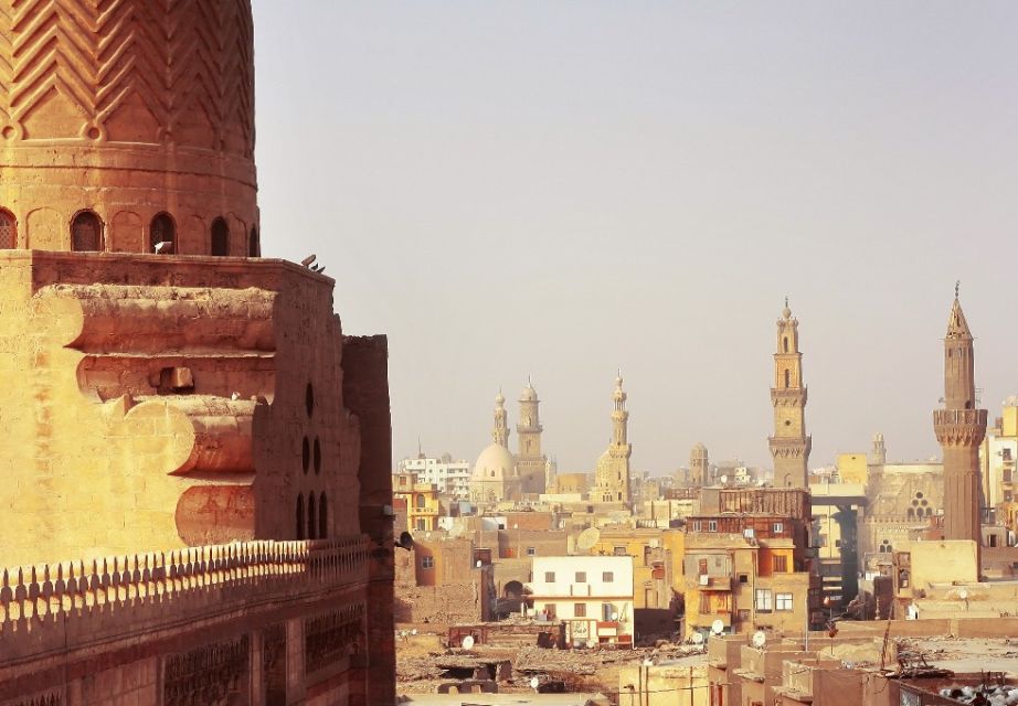 Cairo: Historical Walking Tour With Local & Dinner - Key Points