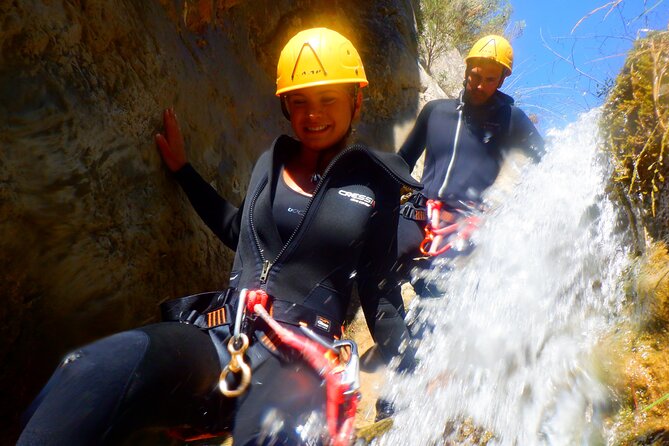 CANYON DESCENT. Canyoning. Barranquismo. - Logistics Information