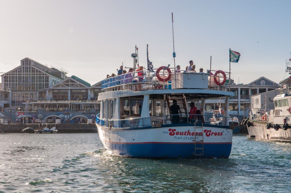 Cape Town: 15 Minute Harbour Boat Cruise With Seal Watching - Key Points