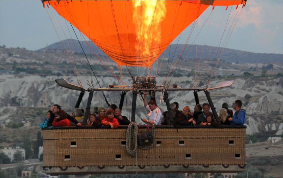 Cappadocia Sunrise Hot Air Balloon With Flight From Istanbul - Key Points