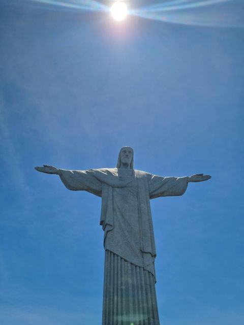Cariocando in Christ Redeemer & Sugarloaf Helicopter Tour - Key Points
