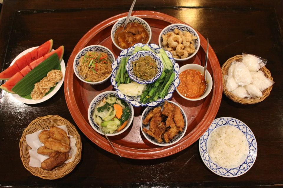 Chiang Mai: Khan Toke Traditional Meal & Dancing Performance - Key Points