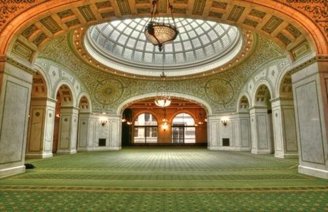 Chicago Walking Tour: Historic Treasures of Chicago - Just The Basics