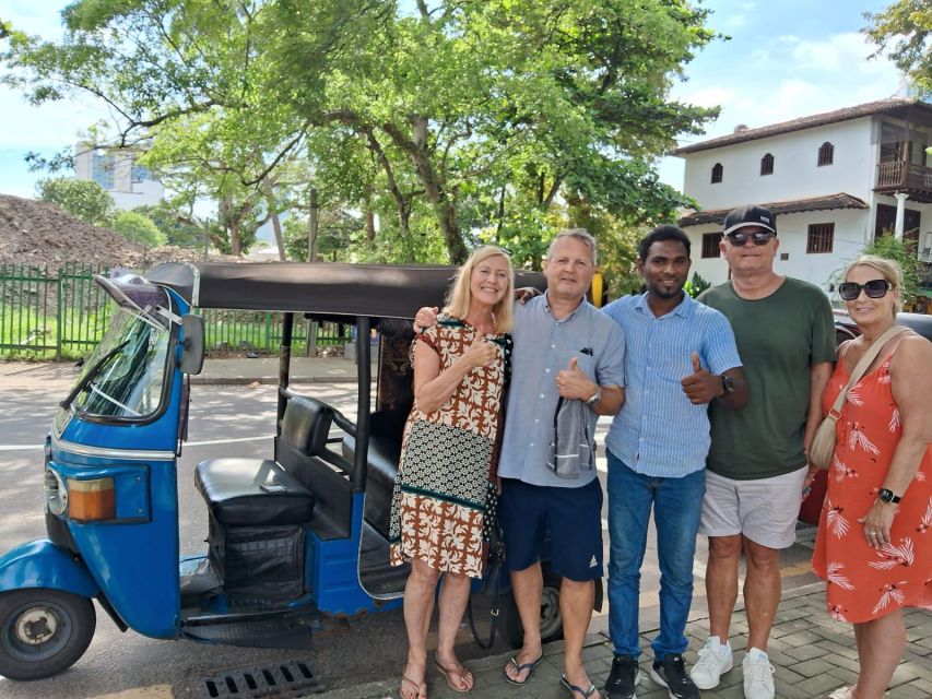 Colombo: City Highlights Guided Private Tour by Tuk Tuk - Key Points