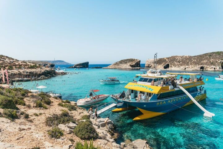 Comino: Blue Lagoon, Crystal Lagoon, and Seacaves Tour - Just The Basics