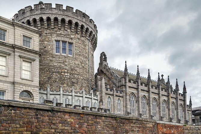 Complete Dublin Walking Tour With Castle Admission - Key Points