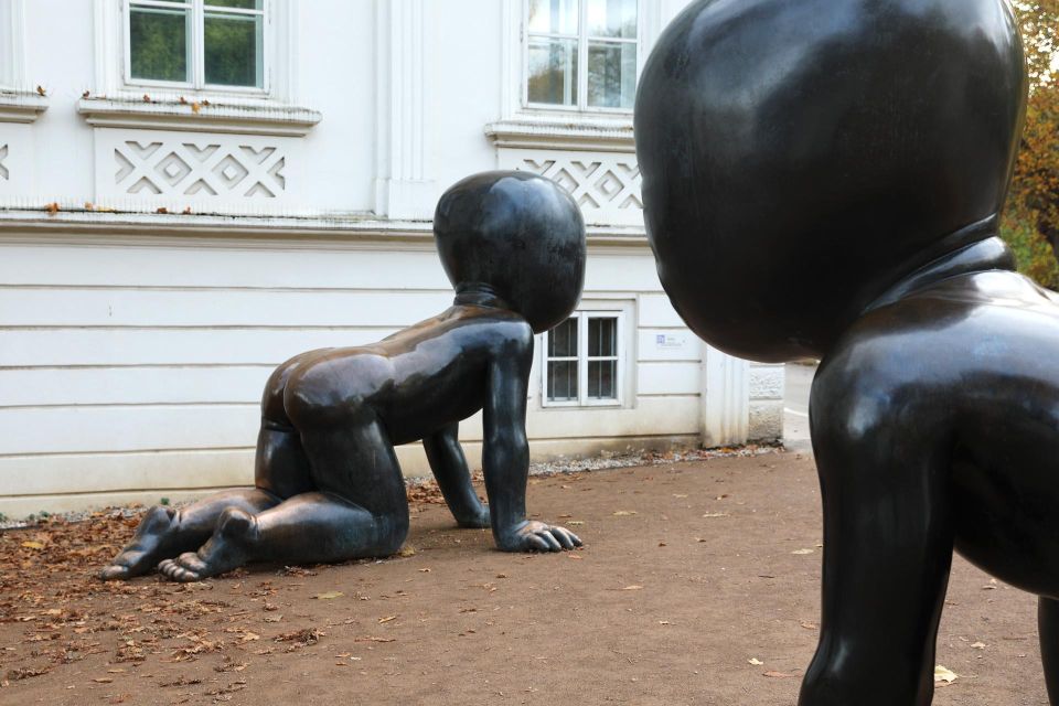 Contemporary Art Tour in Prague: the Works of David ČErný - Key Points