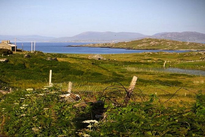 Cycling on Inishbofin Island, Connemara Coast. Self Guided. Full Day. - Key Points