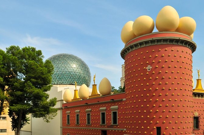 Dali Museum, House & Cadaques Small Group Tour From Barcelona - Just The Basics