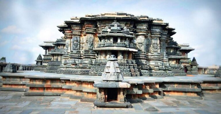 Day Excursion of Belur, Halebeedu & Shravanabelagola