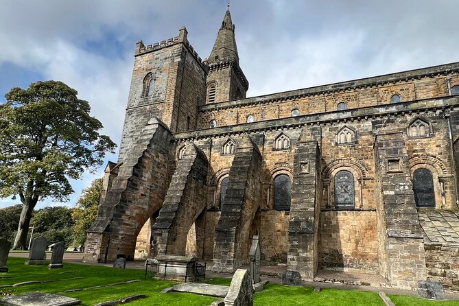 Day Trip to St Andrews and Scottish Coastal Villages - St Andrews: A Historic Gem