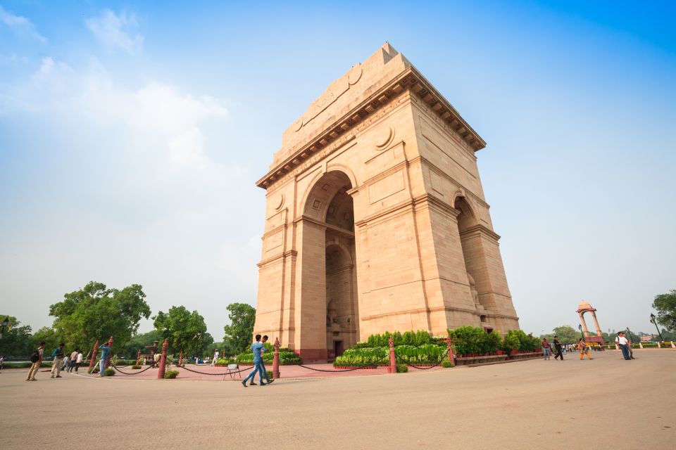 Delhi: Old and New Delhi Private Guided City Tour - Key Points