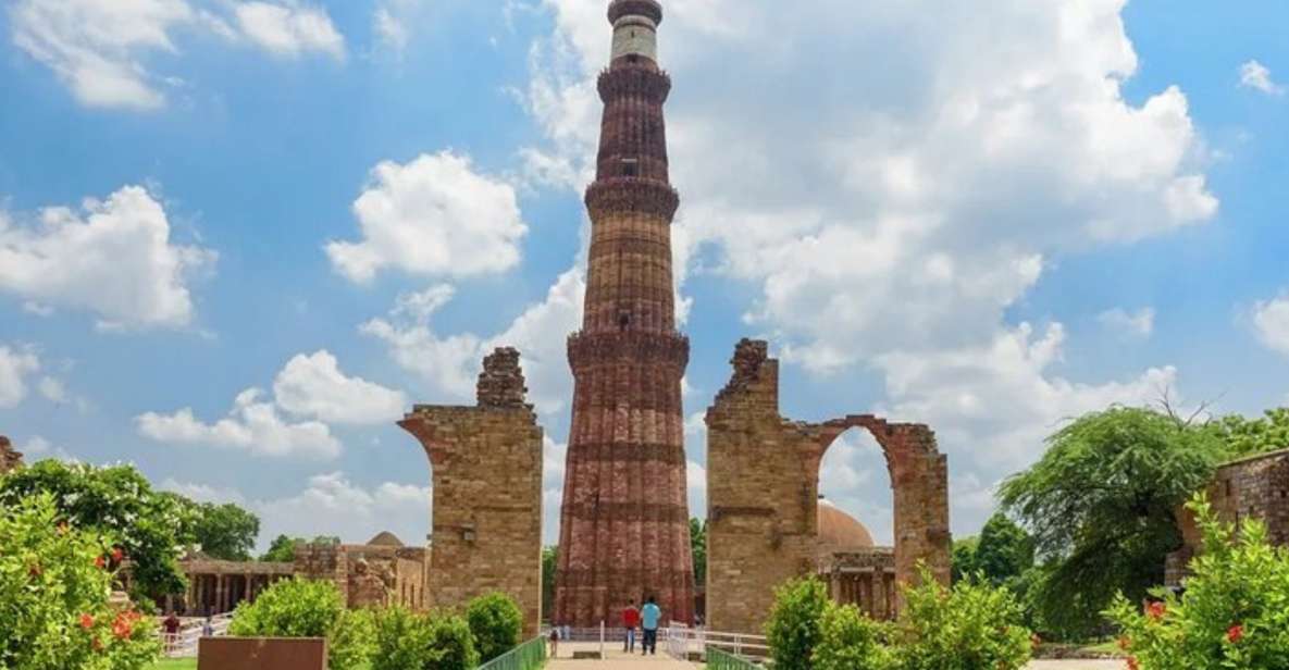 Delhi: Private Guided Sightseeing Tour of Old and New Delhi - Key Points