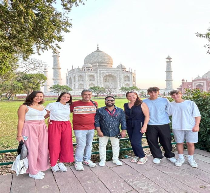 Delhi: Private Taj Mahal & Agra Day Trip With Transfer - Key Points