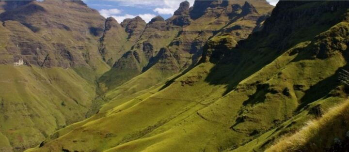 Drakensberg Mountains Full Day Tour From Durban & Hiking - Just The Basics