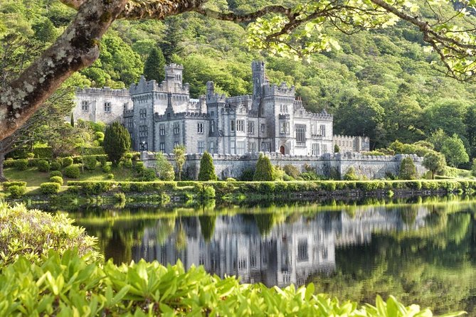 Dublin Galway Connemara Cliffs of Moher Ring of Kerry Blarney Five Day Car Tour - Key Points