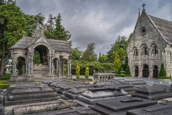 Dublin Glasnevin National Cemetery Audio Tour With Transfers - Tour Overview