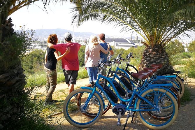 E-Bike Tour in Barcelona With English Guide - Just The Basics