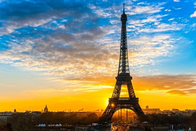 Eiffel Tower Tour With Optional Summit and Seine Champagne Cruise - Just The Basics