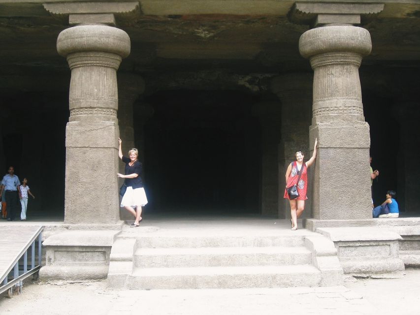 Elephanta Cave Tour With Bollywood Tour - Key Points