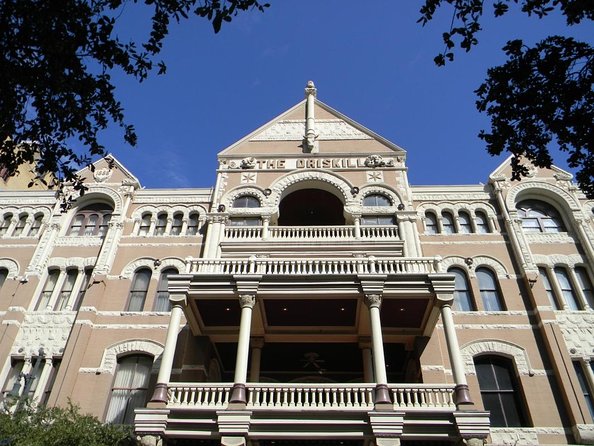 Evening Walking Tour of Serial Killer Past in Austin - Just The Basics