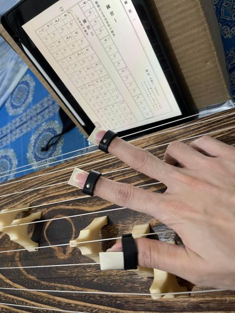 Experiential Lesson of the Japanese Instrument "Koto" - Just The Basics