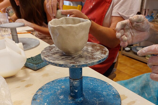 Family Ceramics Workshops In Artemida - Key Points