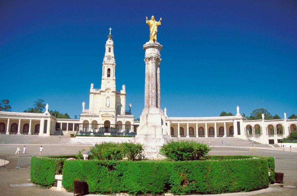 Fatima - Alfa Day Tour for up to 3 People (4 Hours) - Key Points