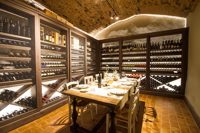 Florence Tuscan Villa Dining Experience With Wine Tasting - Key Points