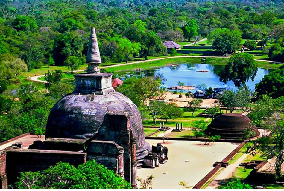 Fom Negombo: Sigiriya Rock & Ancient City of Polonnaruwa - Key Points