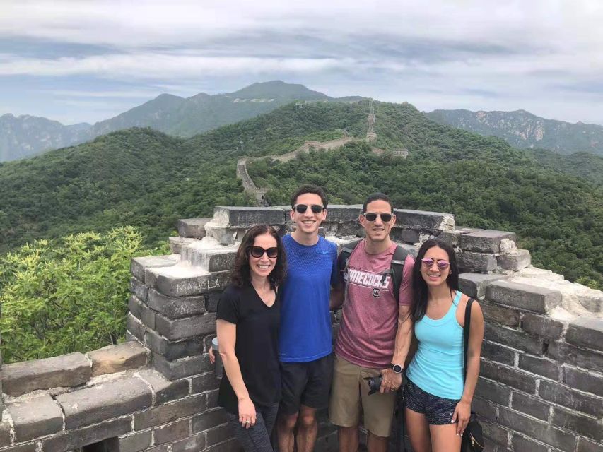From Beijing: Private Roundtrip Transfer to Great Wall - Just The Basics