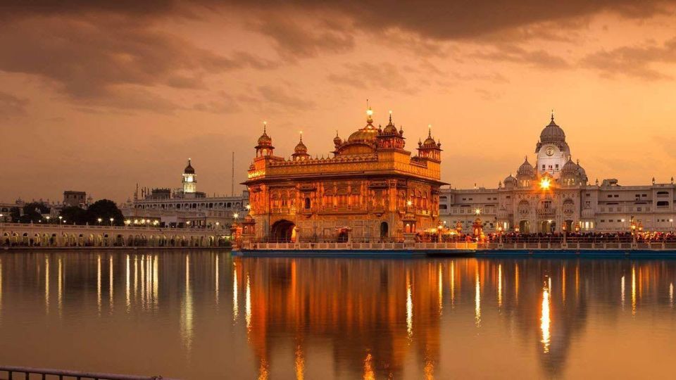 From Delhi: 2-Day Amritsar Golden Temple & Wagah Border Tour - Key Points