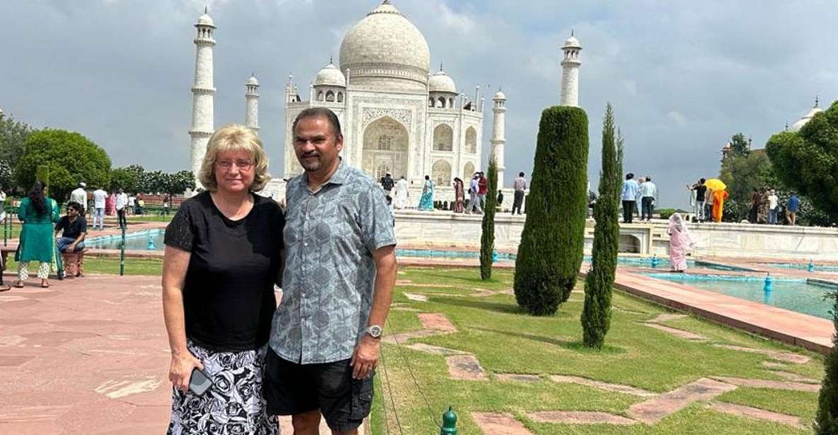 From Delhi: Same Day Taj Mahal Tour With Traditional Dress - Key Points