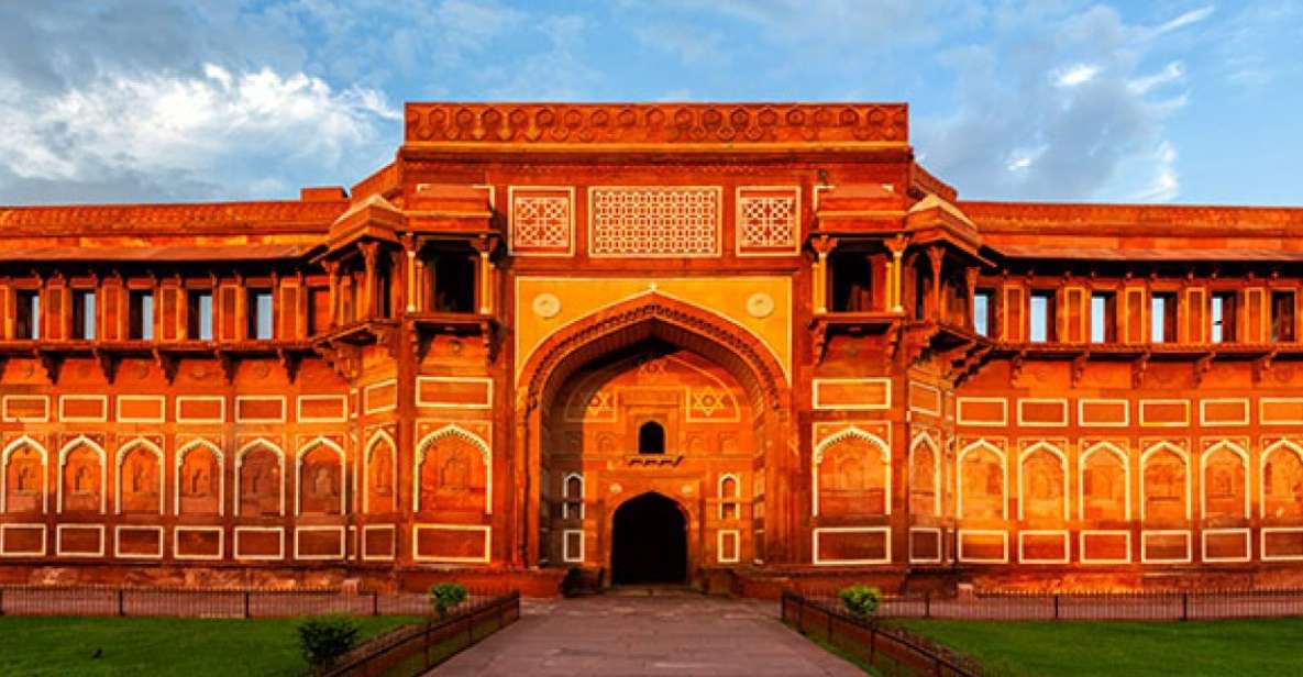 From Delhi: Taj Mahal & Agra Tour by Gatimaan Express Train - Key Points