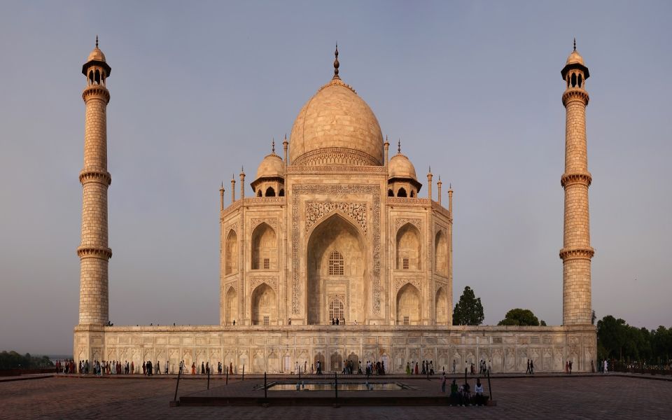 From Delhi: Taj Mahal Sightseeing Tour With Female Guide - Key Points
