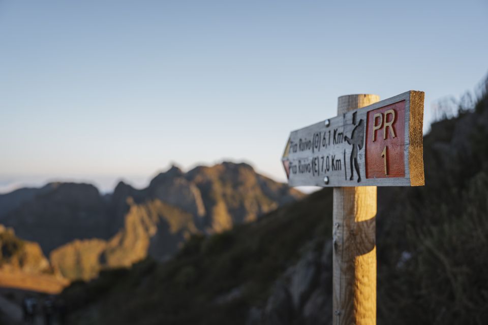 From Funchal: Transfer to Pico Do Arieiro & Pico Ruivo Trail - Key Points