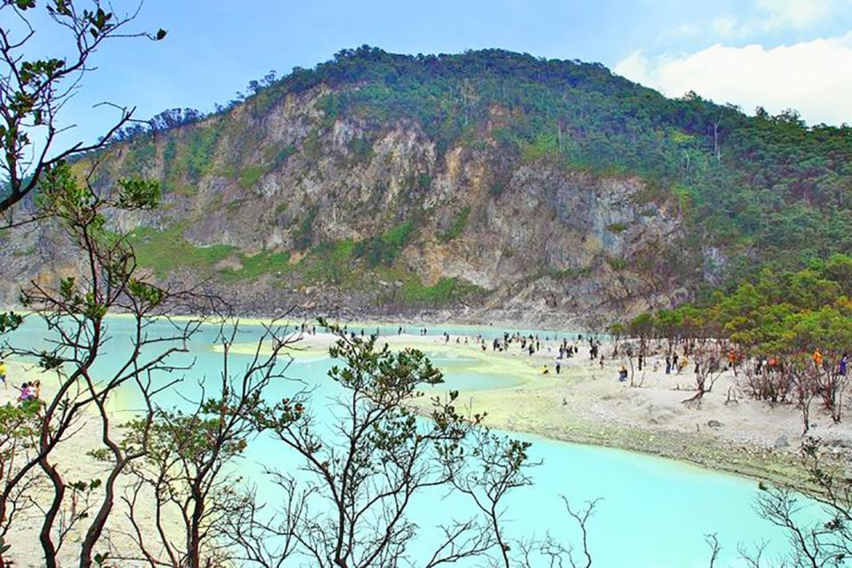 from jakarta white crater pinisi lake tea plantation From Jakarta : White Crater , Pinisi Lake , Tea Plantation