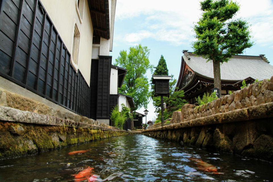 From Kanazawa: Visit Shirakawago, Hida-Furukawa, and Takayama - Just The Basics