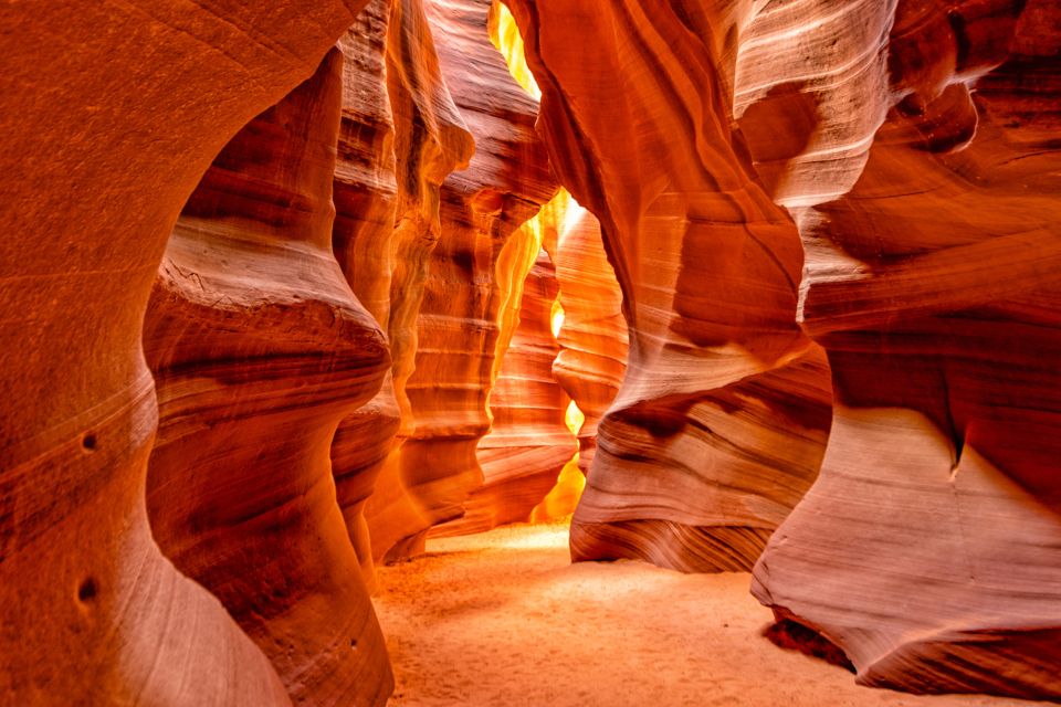 From Las Vegas: Lower Antelope Canyon & Horseshoe Bend Tour - Key Points