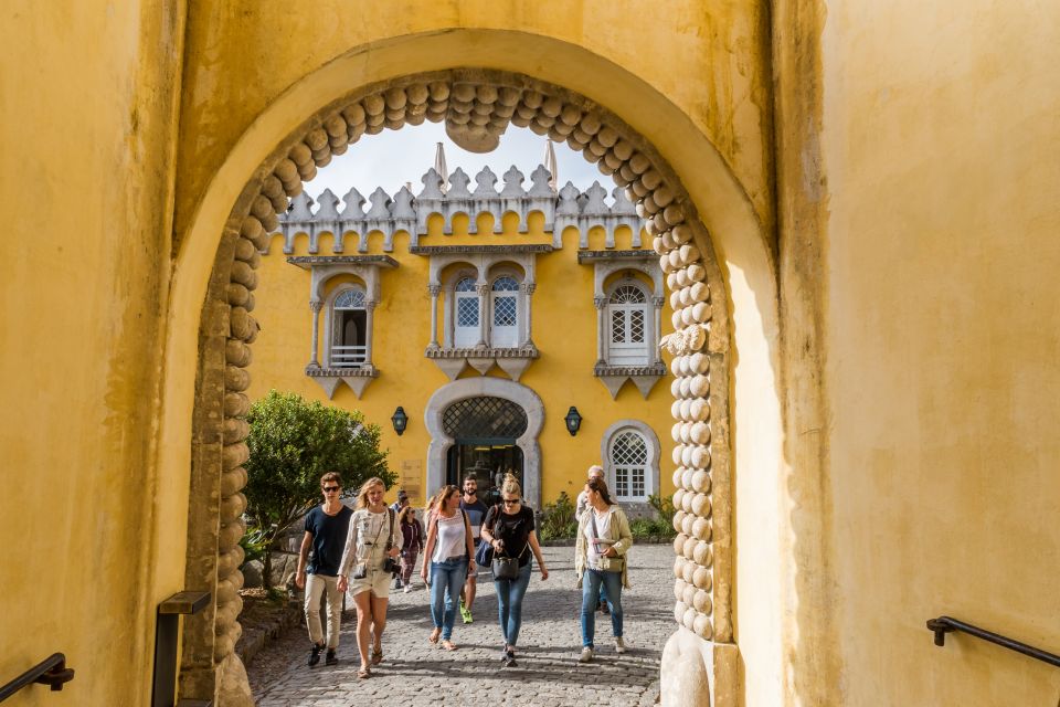 From Lisbon: Best of Sintra and Cascais Guided Day Tour - Key Points