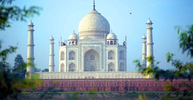 From Mumbai: Same Day Taj Mahal & Agra Fort Tour With Flight