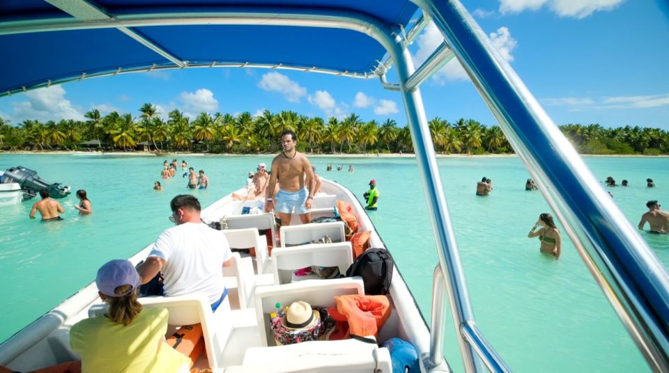 From Punta Cana: Saona Island Catamaran Tour W/ Buffet Lunch - Key Points