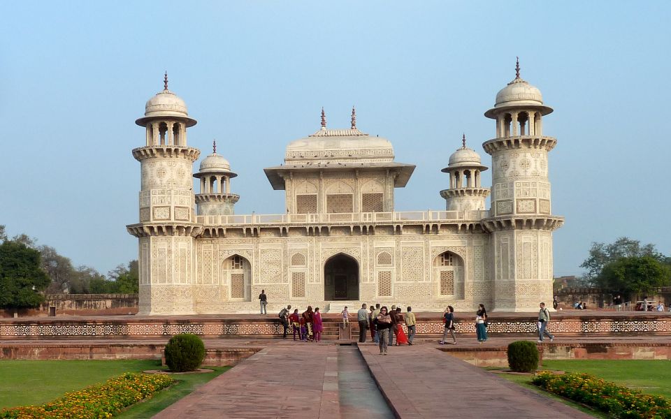 Full-Day Tour of Agra With Sunrise & Sunset at Taj Mahal - Key Points