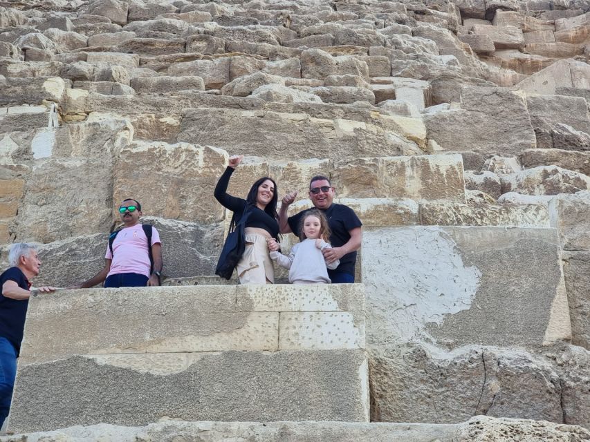 Full Day Tour to Giza Pyramids & Sphinx, Saqqara and Memphis - Key Points