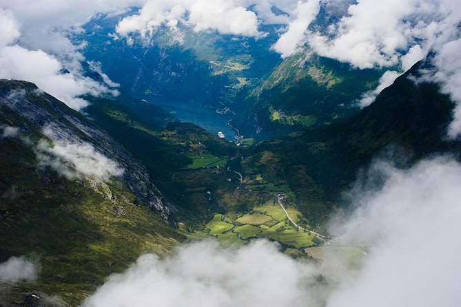 Geiranger Shore Excursion: Mt. Dalsnibba and Eagle Road - Key Points