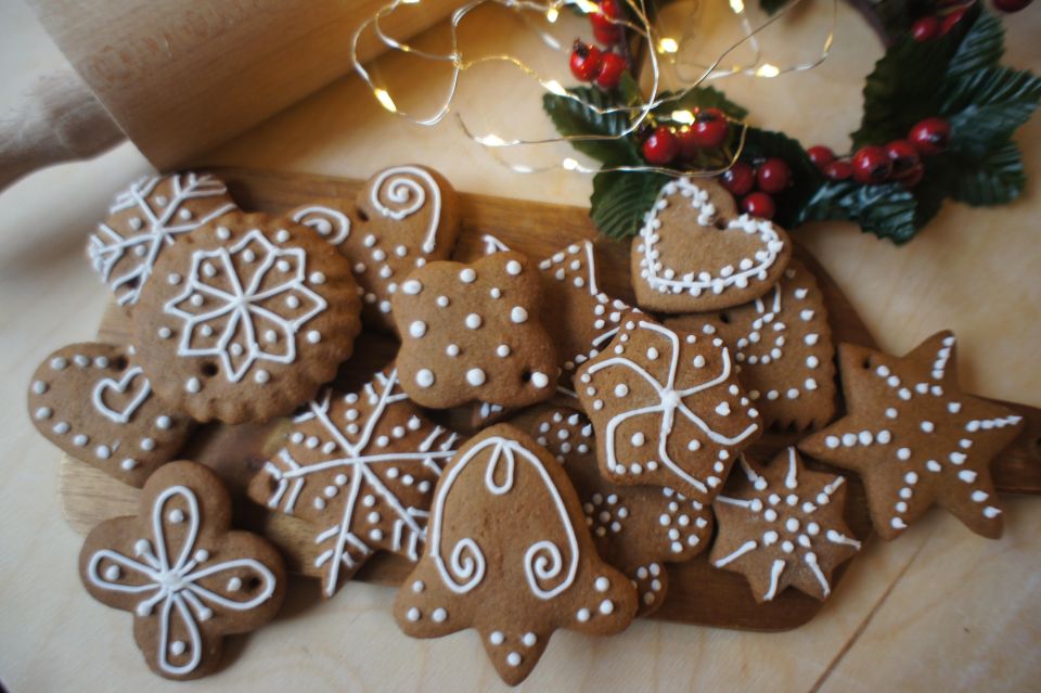 Gingerbread Cookies Baking and Decorating Class - Key Points