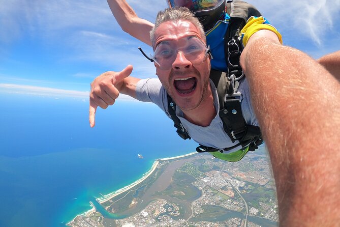 Gold Coast Tandem Skydive - Just The Basics