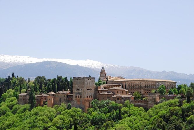 Granada: Albaicin Private Tour - Key Points