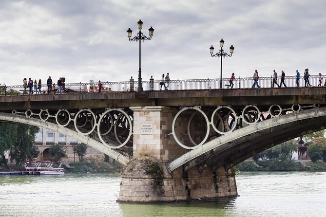 Guadalquivir River Boat Trip in Seville - Key Points