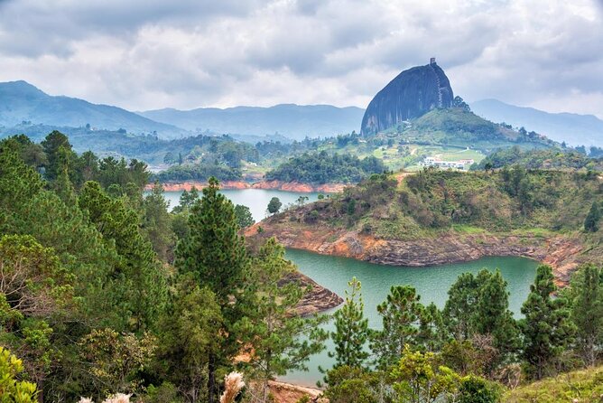 Guatape and El Peñol Town and Dam Tour From Medellin - Key Points